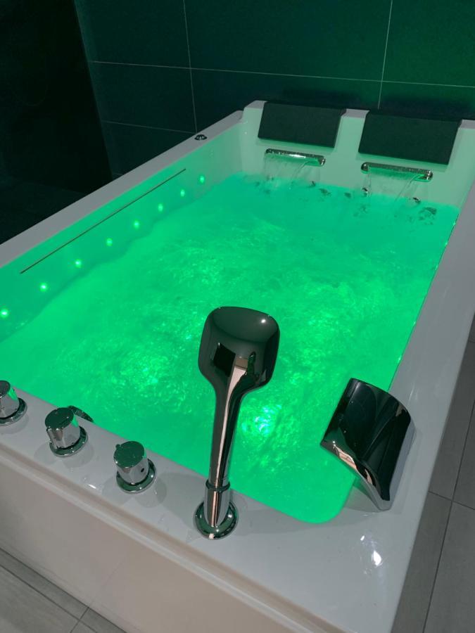 Rcspa Loft Spa Apartment Reims Ngoại thất bức ảnh